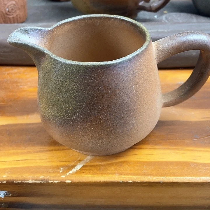 紫砂茶壶处理一把