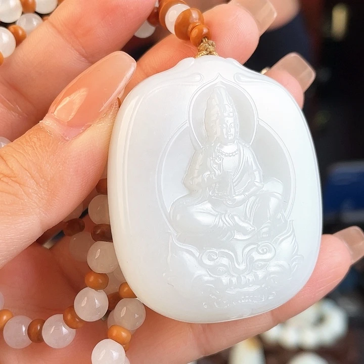 和田玉未镶嵌颈饰