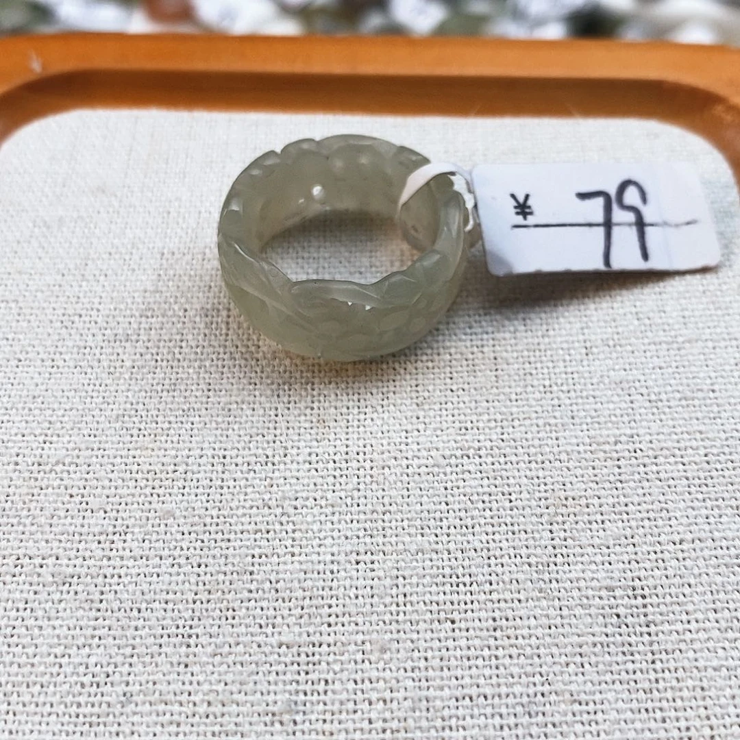 和田玉未镶嵌戒指44雕花晴水内径18.7港码20