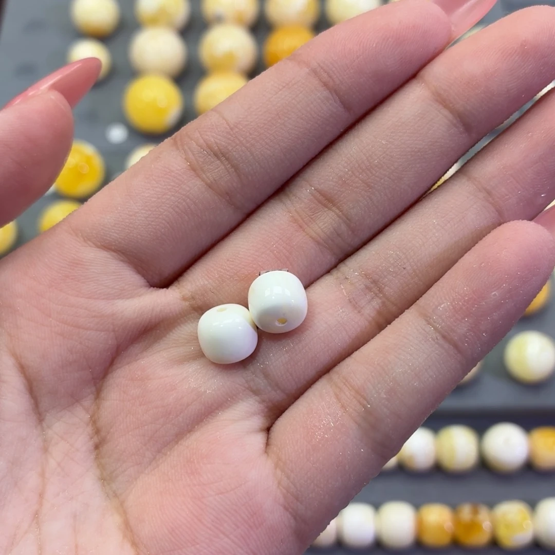 X****琥珀未镶嵌裸石老型
