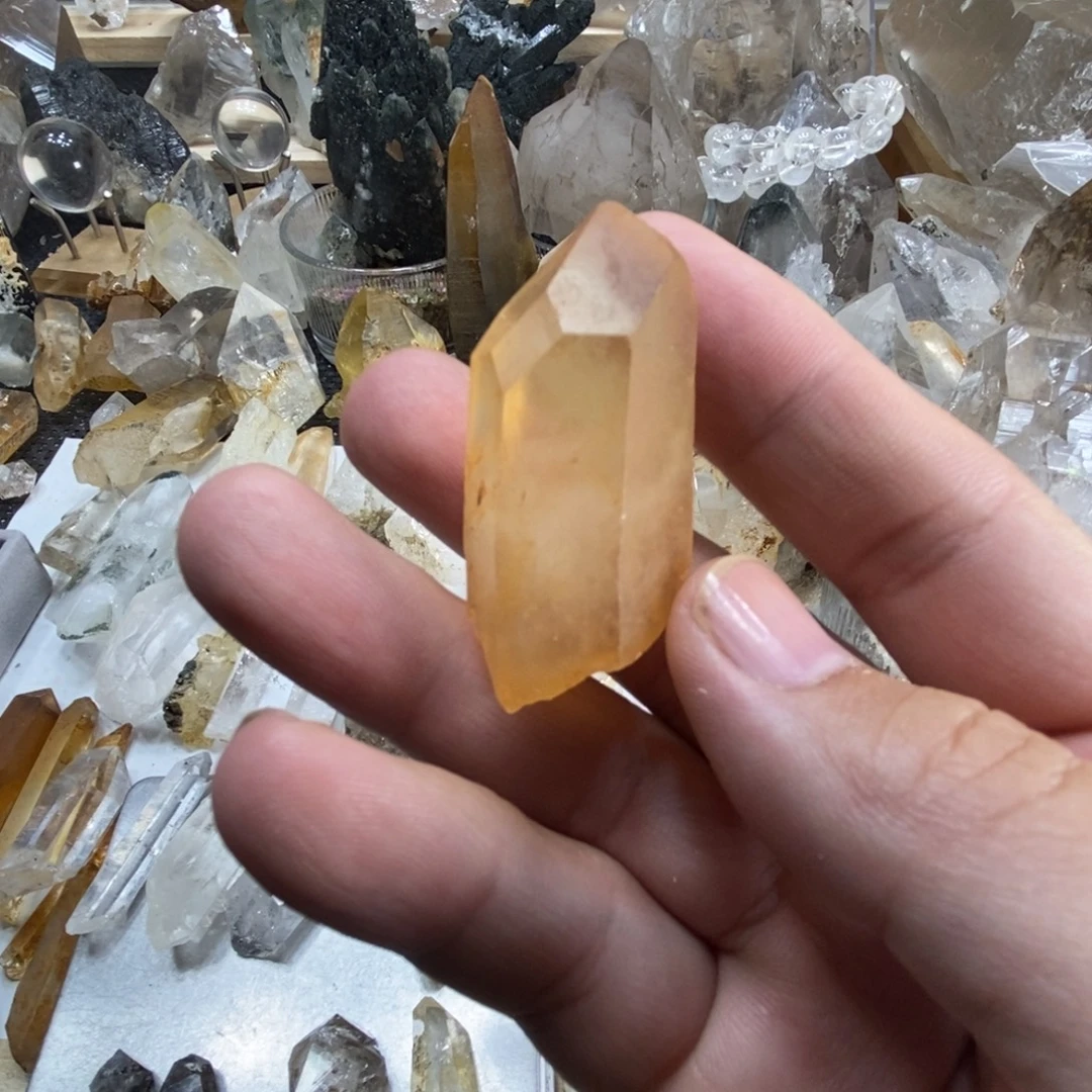未镶嵌水晶珠宝半成品