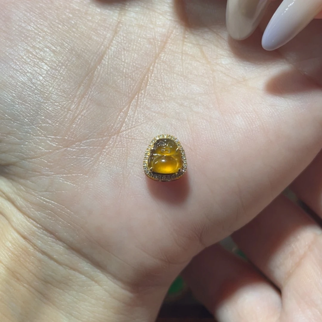 【闪购商品】颈饰18K金镶嵌翡翠
