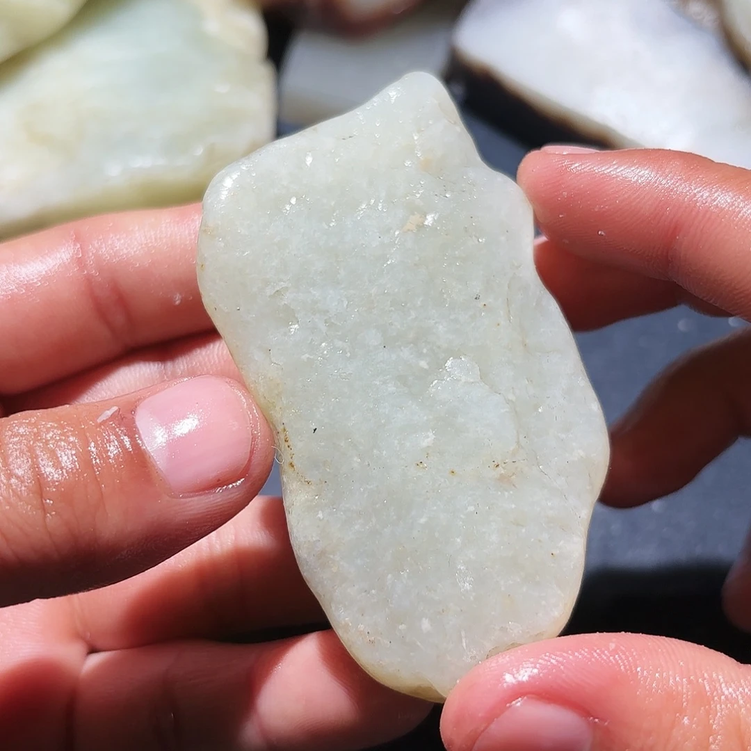 和田玉未镶嵌珠宝奇石