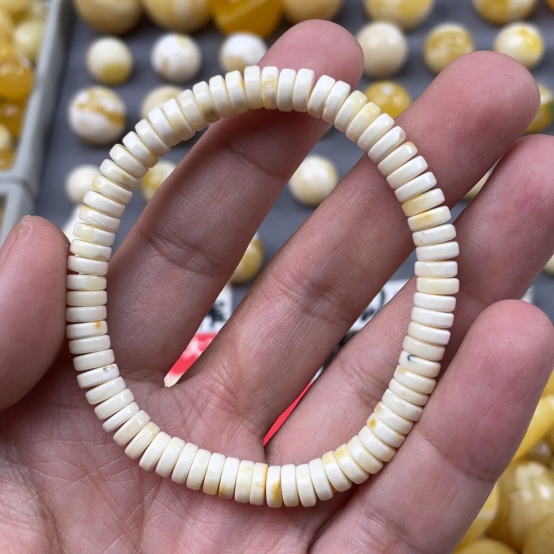 蜜蜡珠宝奇石未镶嵌