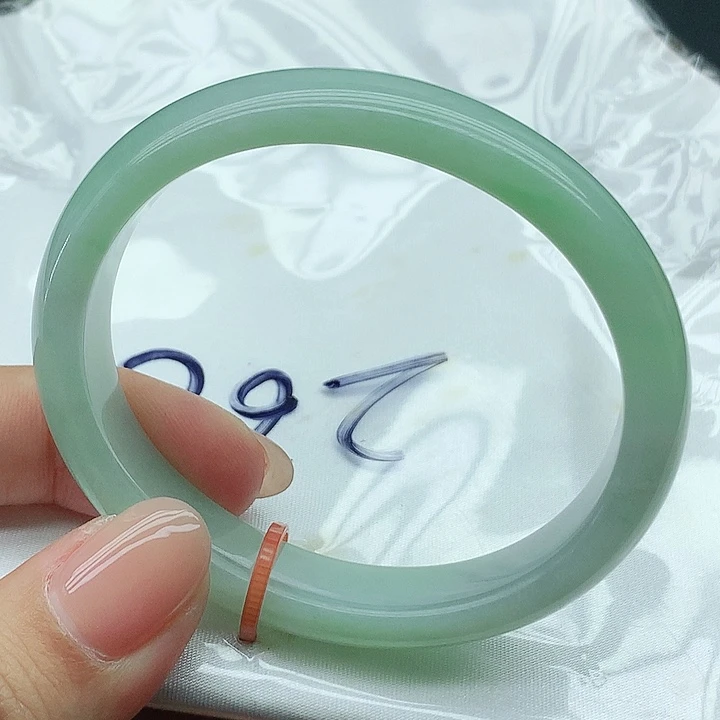 未镶嵌手镯翡翠266