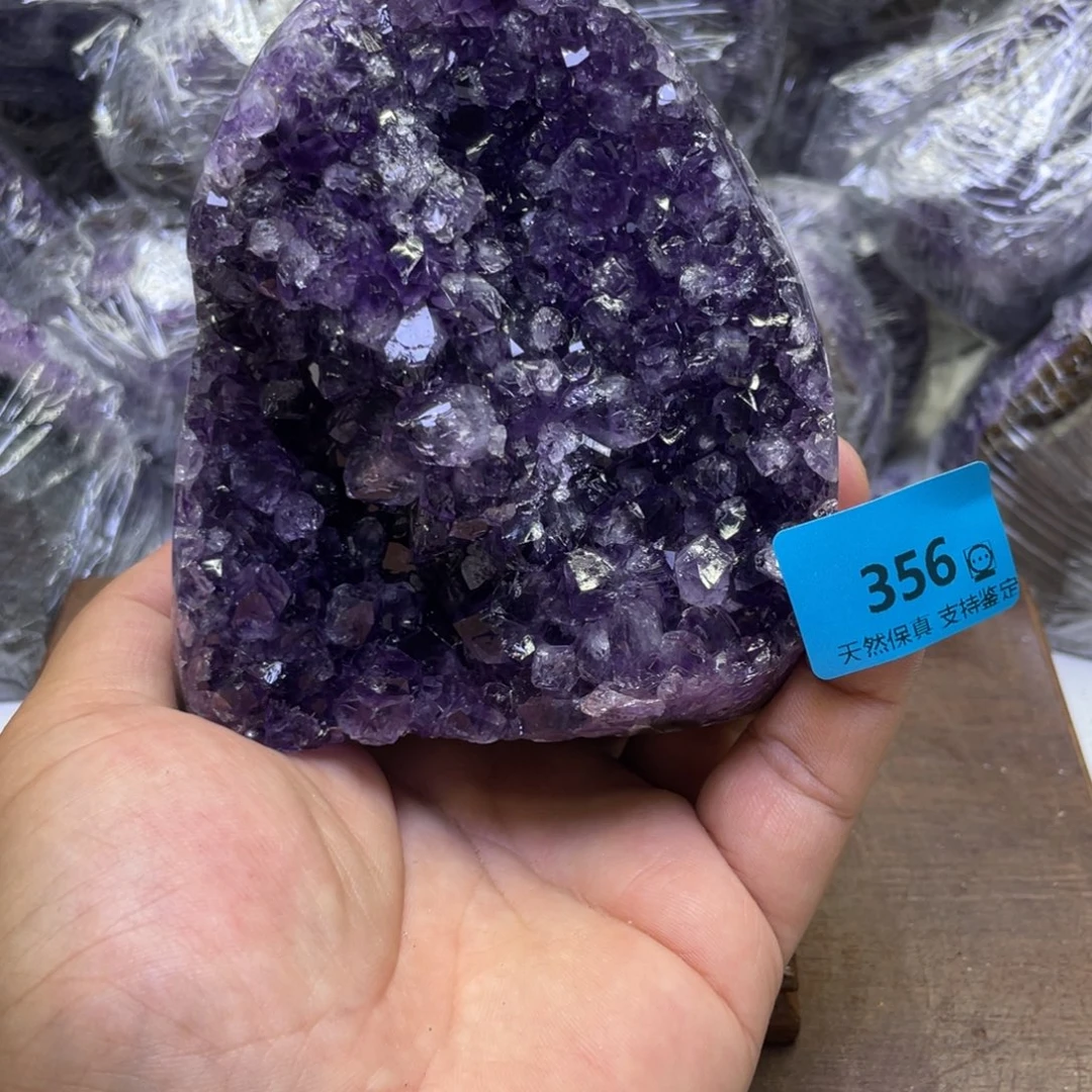 未镶嵌水晶大型摆件（非配饰）