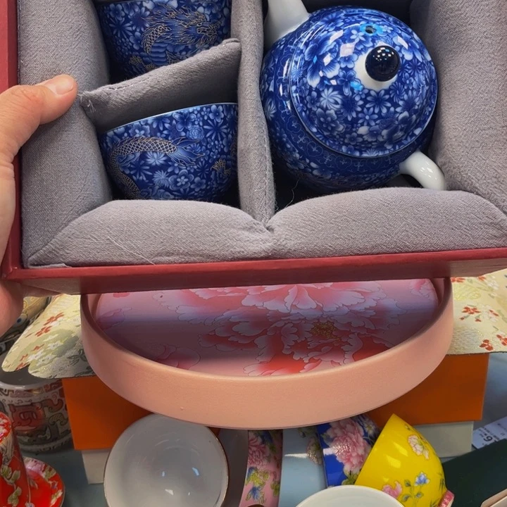 茶杯段泥兔兔在我们我现在组图我哦哦哦哦