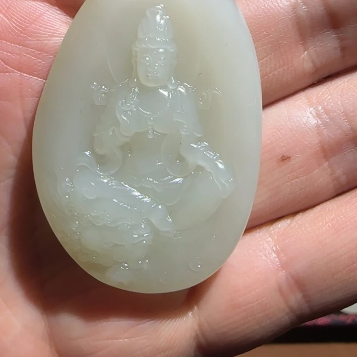 和田玉未镶嵌车挂