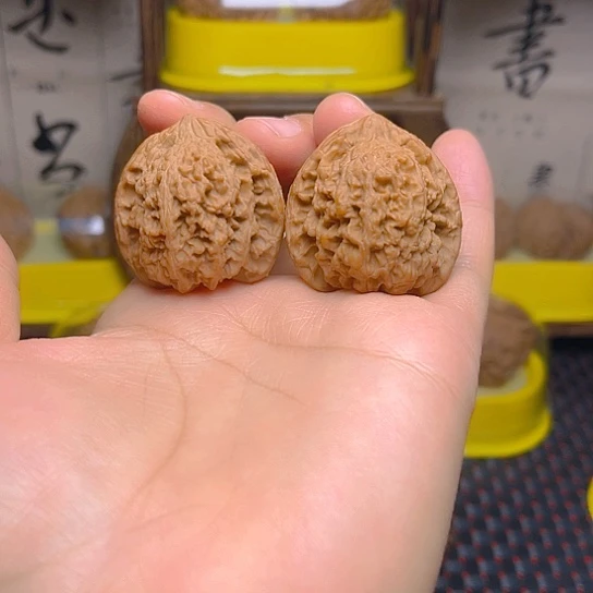 弈***阁吊坠文玩核桃百花山
