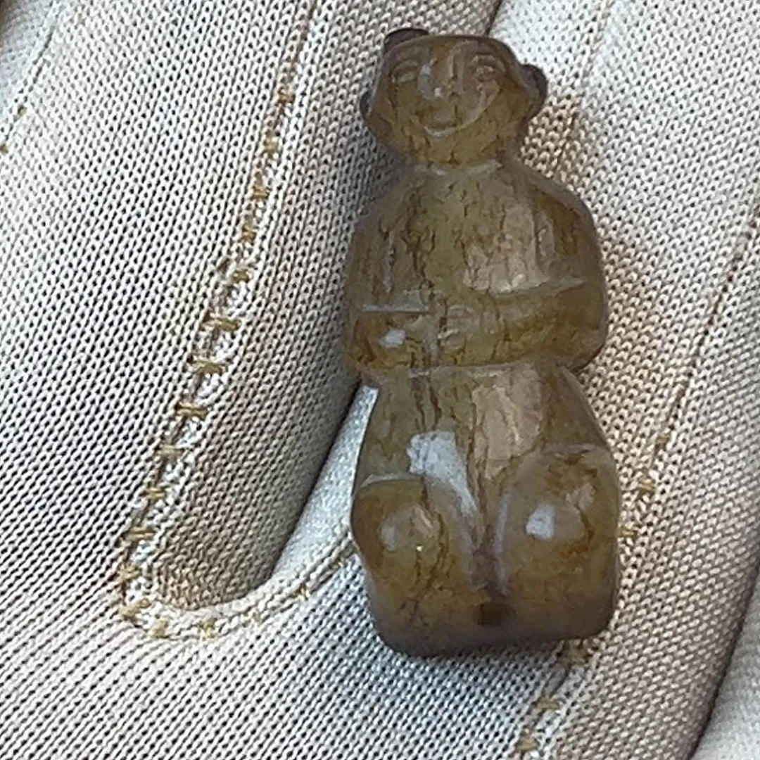 未镶嵌和田玉（糖玉）挂件
