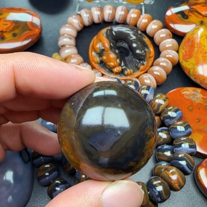 最***兴玛瑙/玉髓未镶嵌原矿玛瑙项链牌子