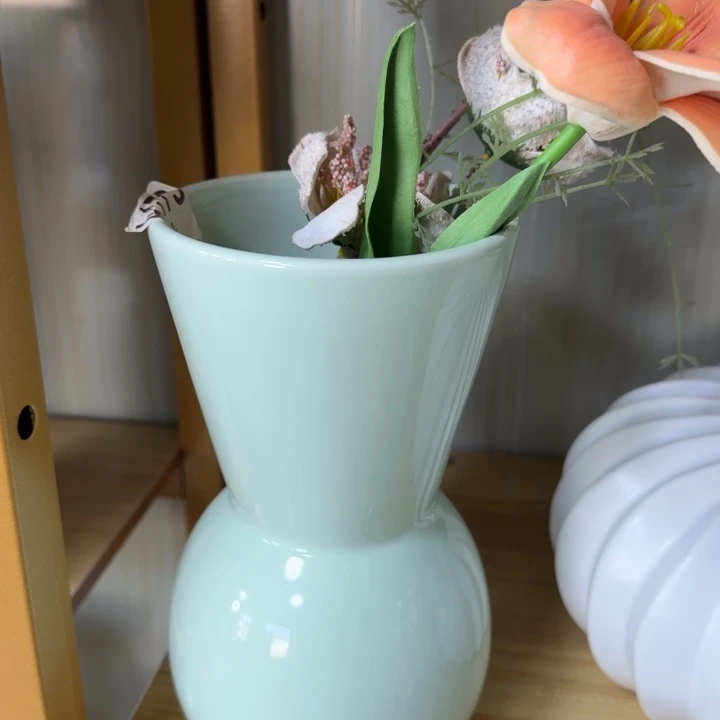 好看的花瓶赶紧搂