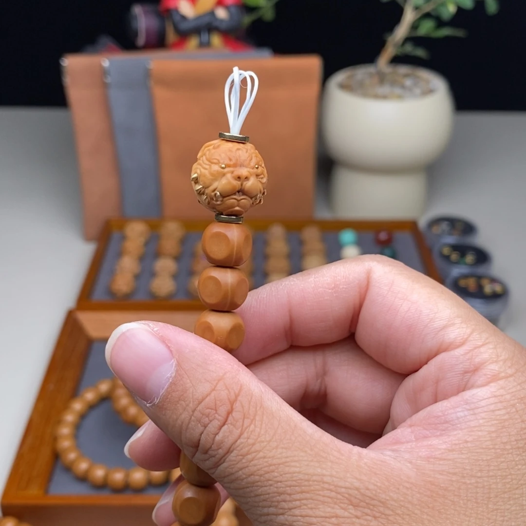 猴头核桃手串精**奋狗王