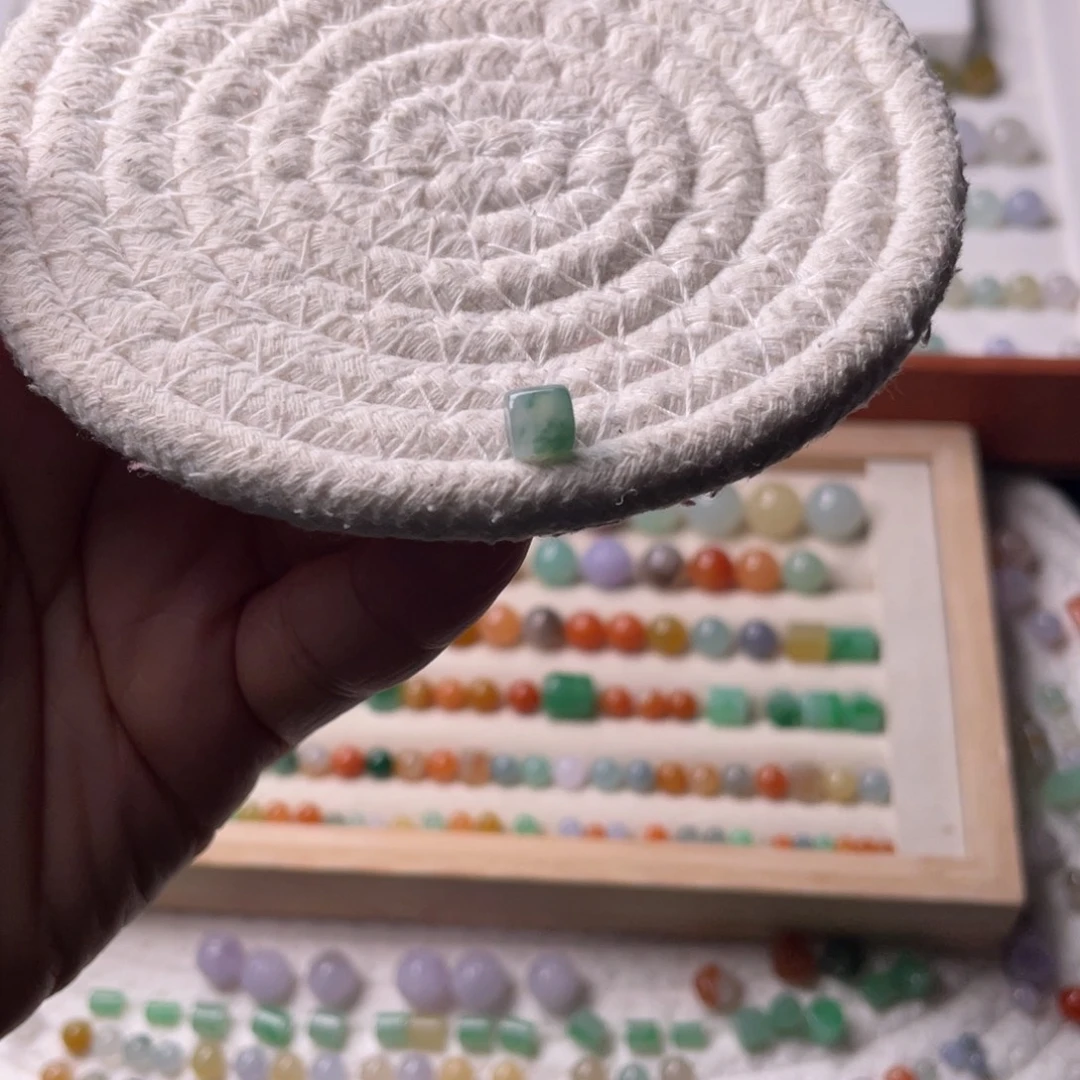 未镶嵌手链翡翠卡6飘绿花桶