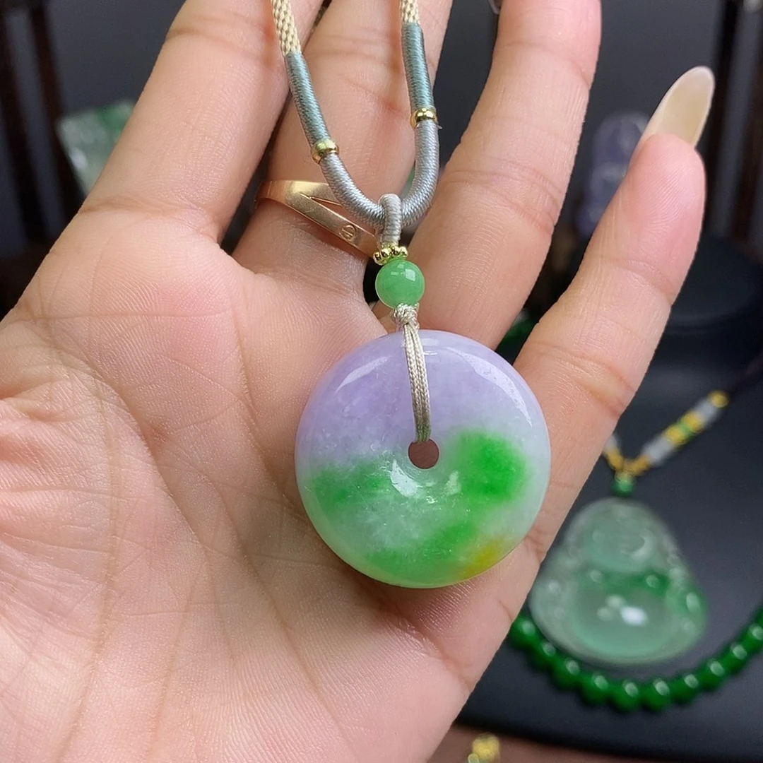 吊坠(赠链)未镶嵌翡翠