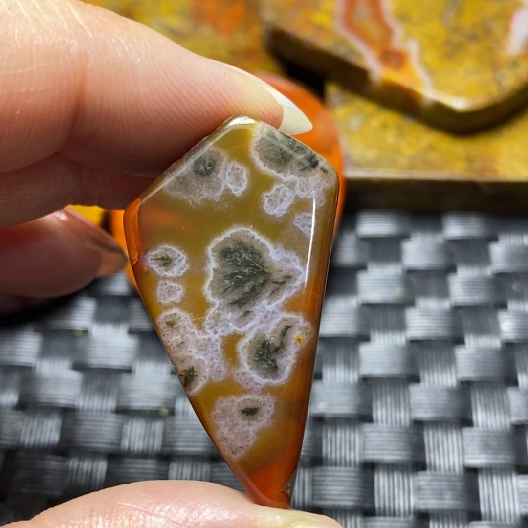 玛瑙/玉髓挂件未镶嵌