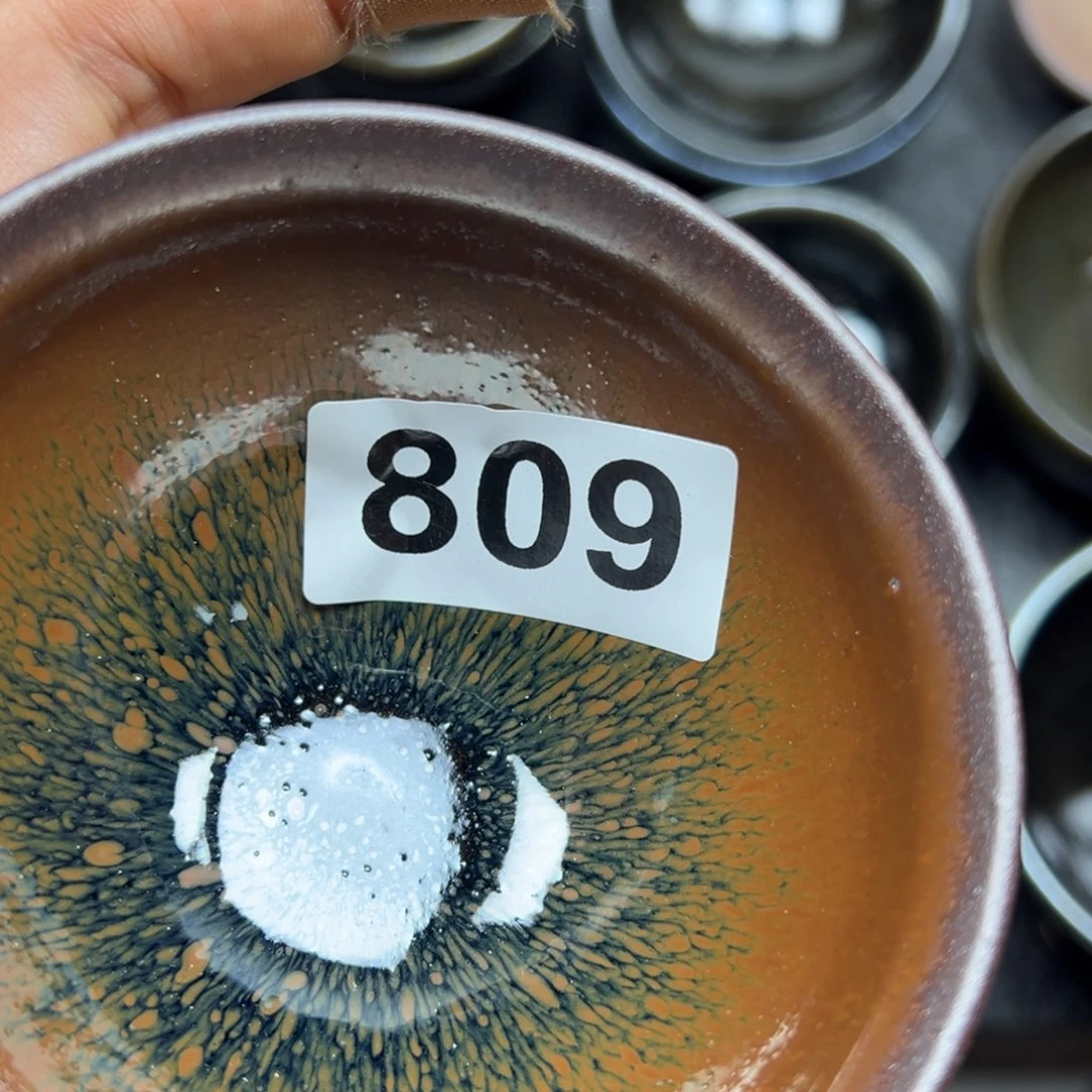 茶盏弦***意你是人间这不毛之地的高楼林立