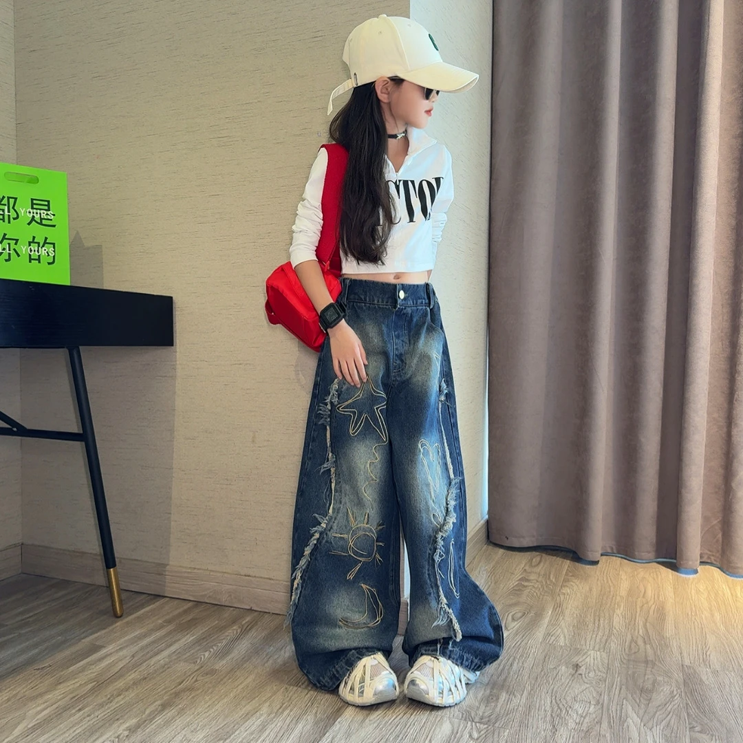 女童套装秋装2025大童女孩洋气字母印花长袖上衣刺绣牛仔裤两件套