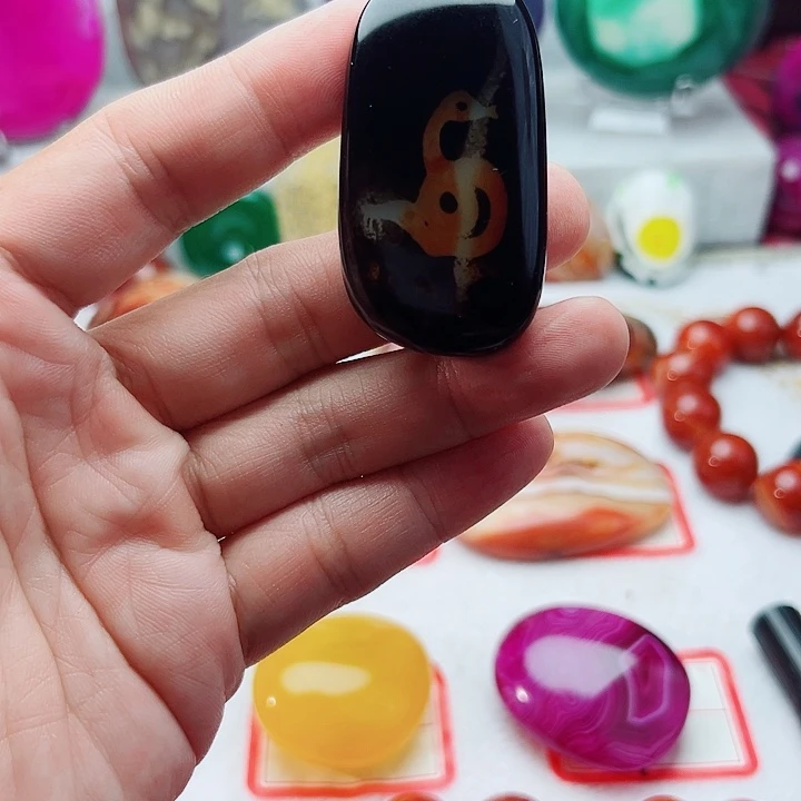 玛瑙/玉髓吊坠未镶嵌