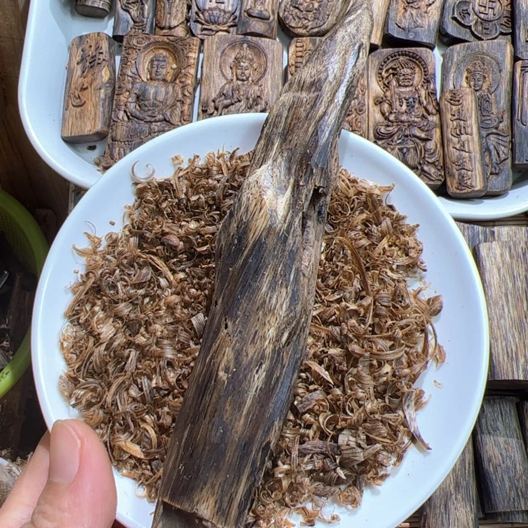 沉香碎屑沉香乌身圆叶虫漏24克