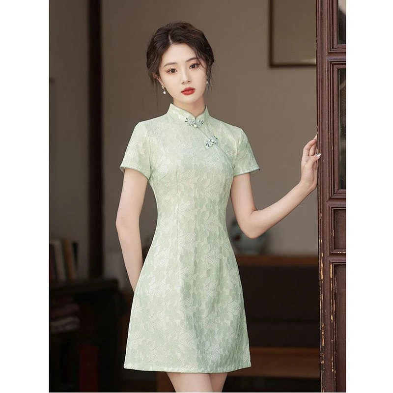 短款改良旗袍2025新款绿色高端气质连衣裙新中式小个子年轻款少女