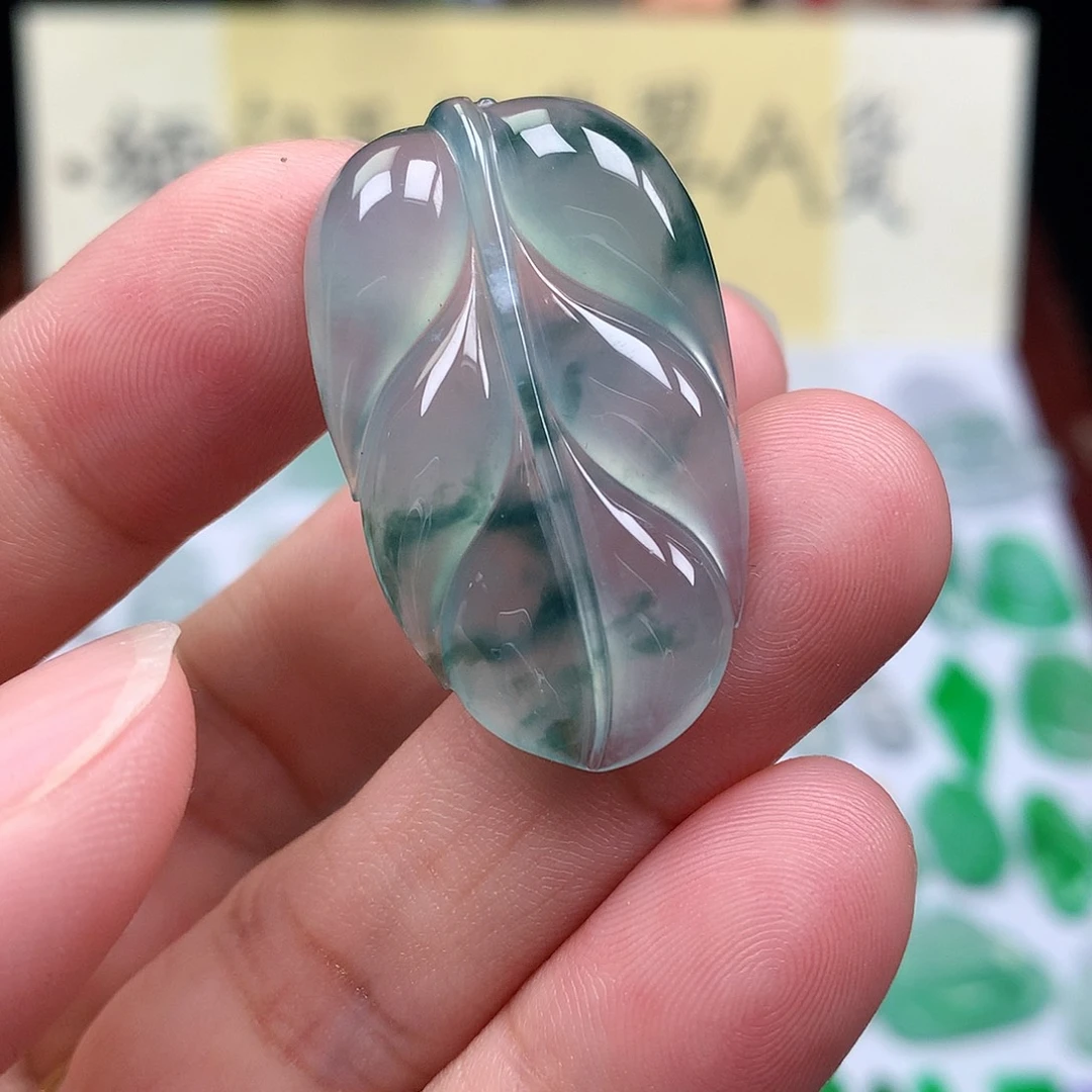 翡翠散珠缅甸天然A货翡翠冰种叶子