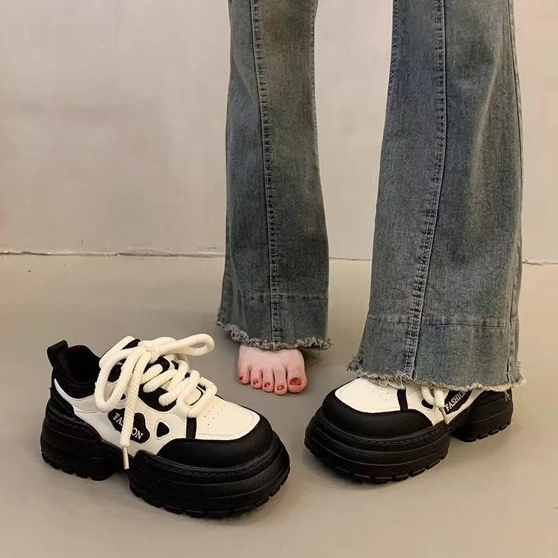 原创小众厚底板鞋女年夏季新款百搭小白鞋韩系休闲运动老爹鞋