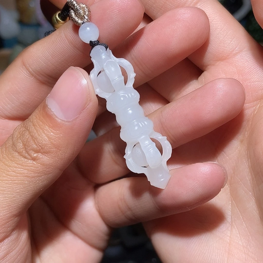 和田玉颈饰未镶嵌西***奇