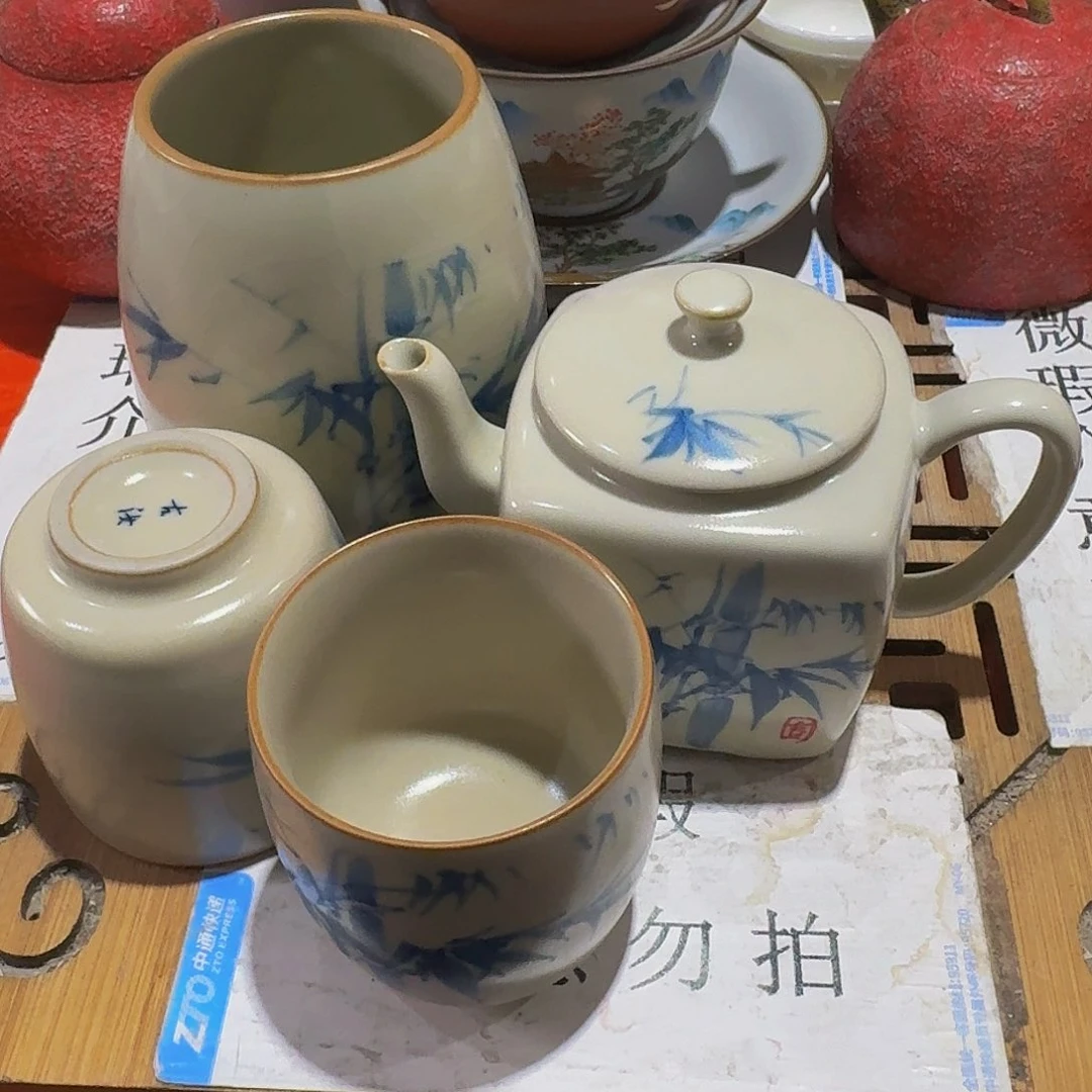 瑕疵茶具。介意勿拍