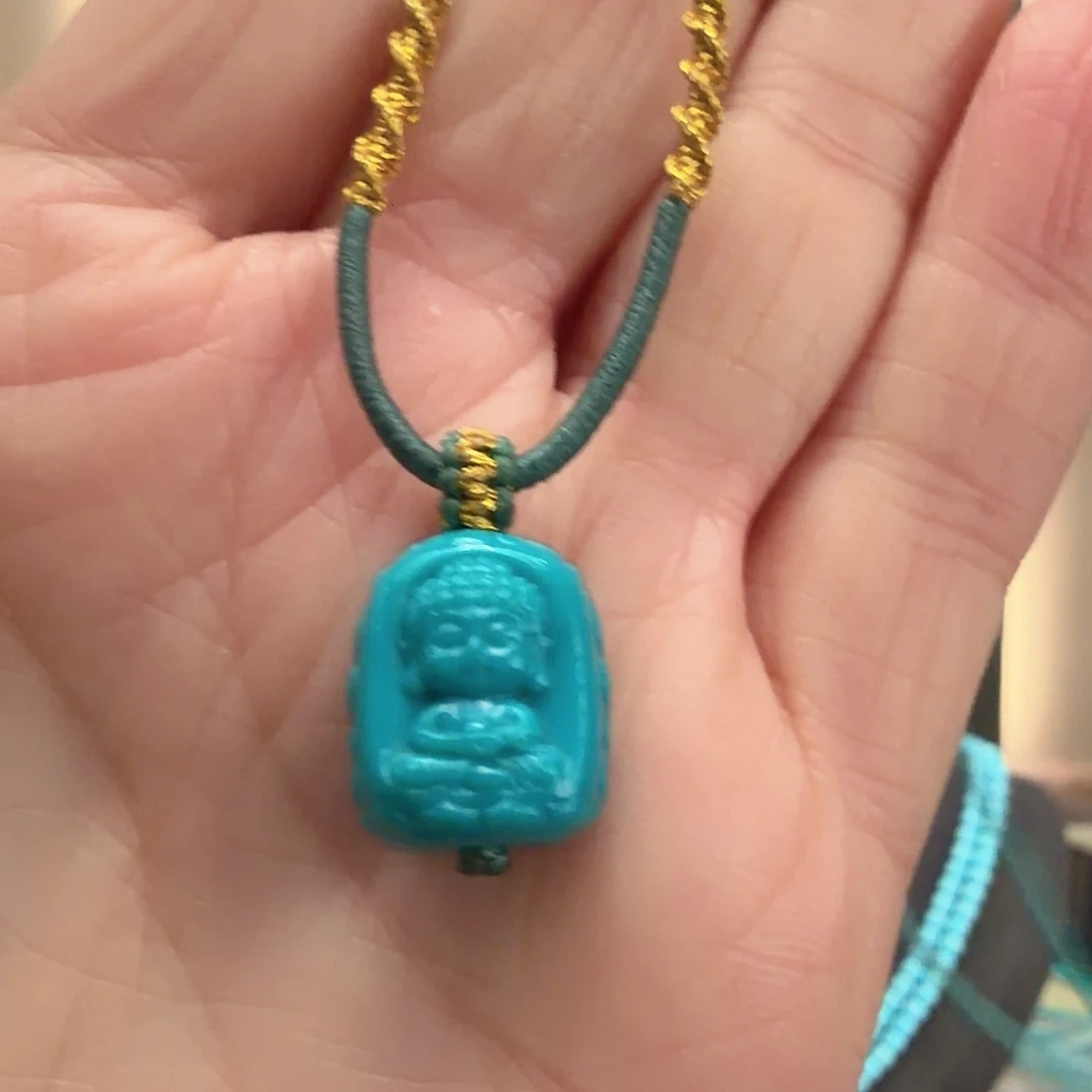 绿松石未镶嵌颈饰