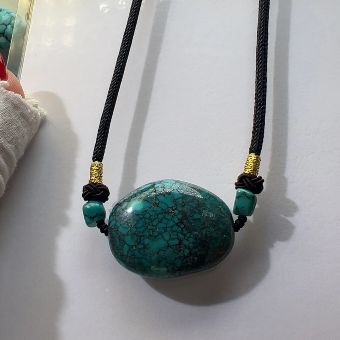 绿松石未镶嵌挂件