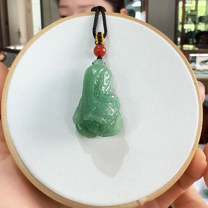 密玉（石英质玉）吊坠未镶嵌