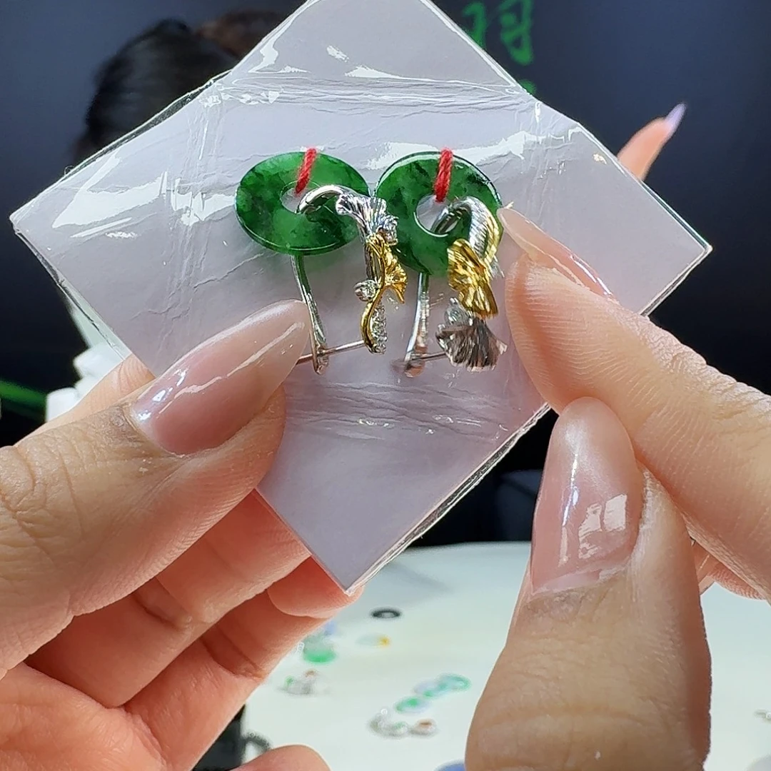 小***臭翡翠18K金镶嵌耳饰18k镶嵌