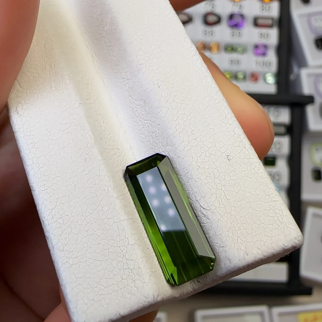 珠宝半成品未镶嵌碧玺天然4.1克拉