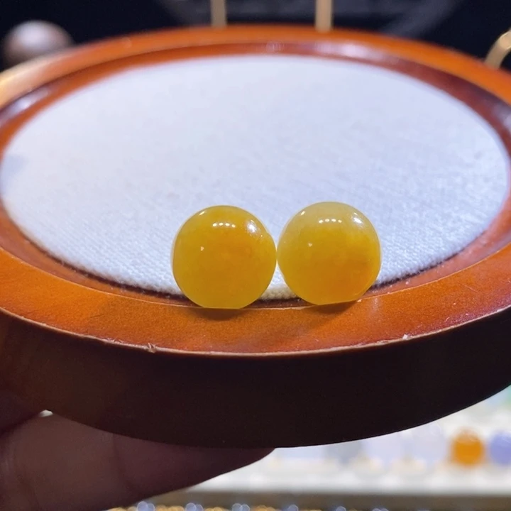 翡翠未镶嵌吊坠(不含链)翡翠冰黄珠（随机发一个）