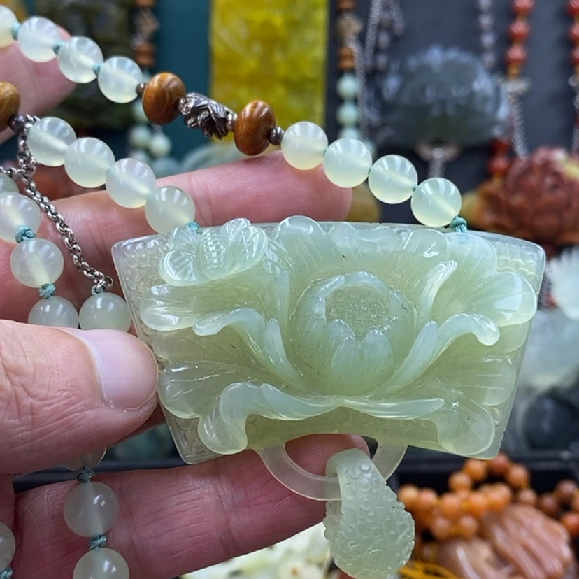 【闪购商品】未镶嵌蛇纹石玉吊坠