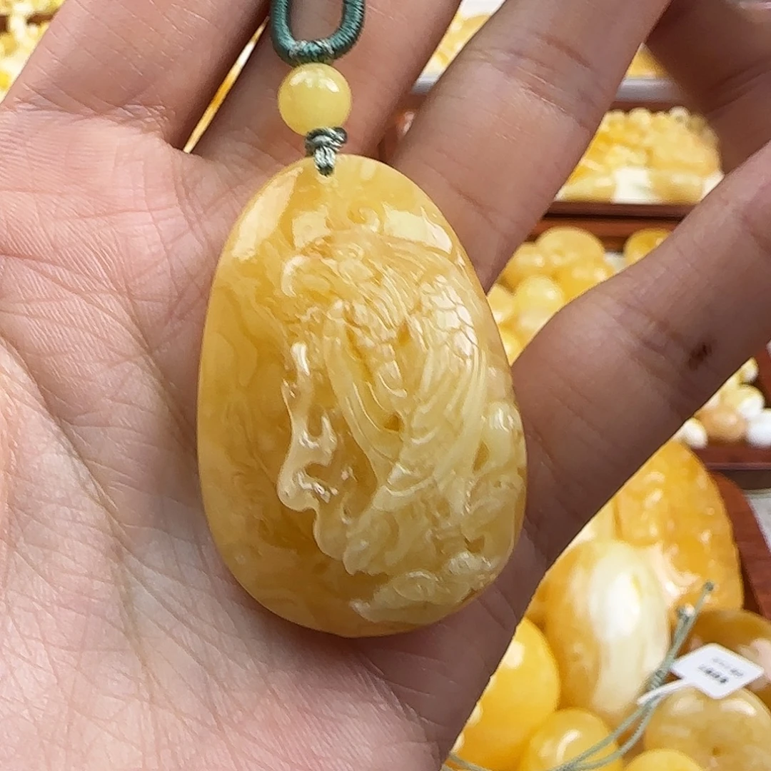 蜜蜡未镶嵌珠宝奇石