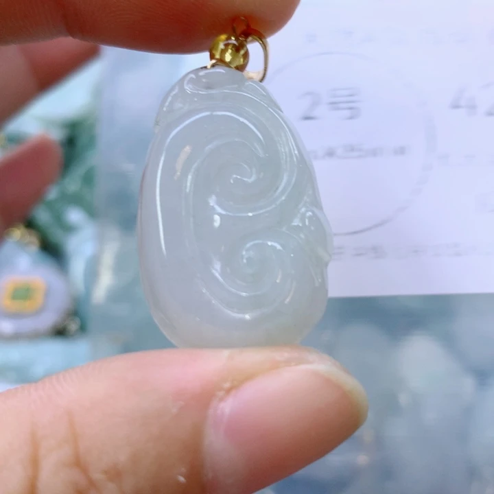 颈饰未镶嵌翡翠一