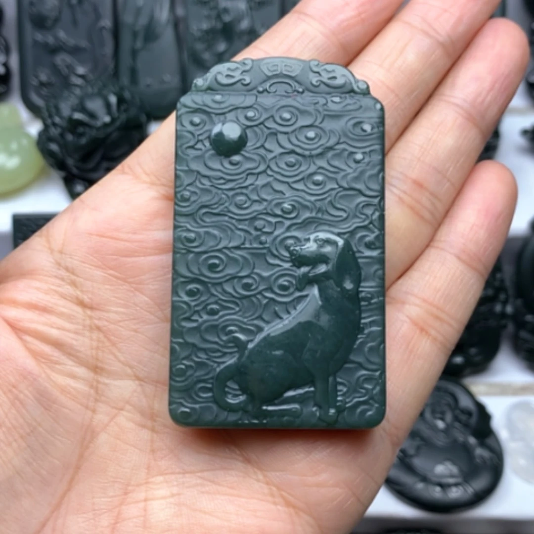 【闪购商品】颈饰未镶嵌和田玉（青玉）不****罪双面雕刻