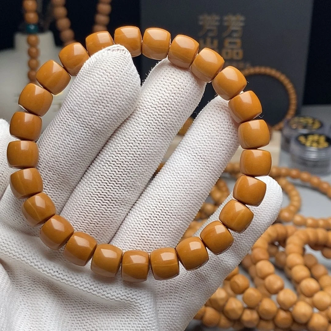 文玩核桃吊坠张**。手工直切