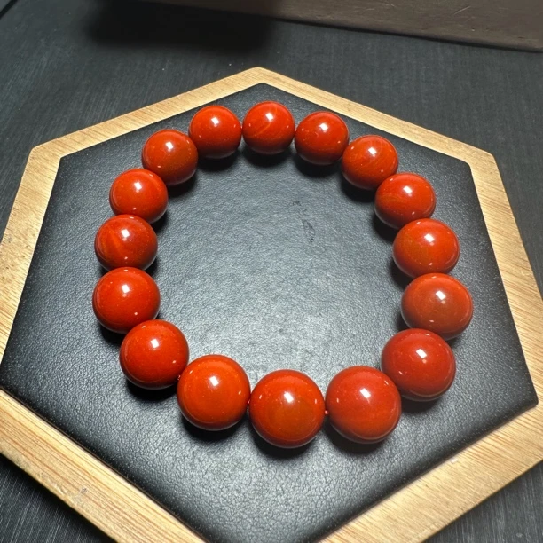 432川料辣椒红圆珠手串尺寸14mm