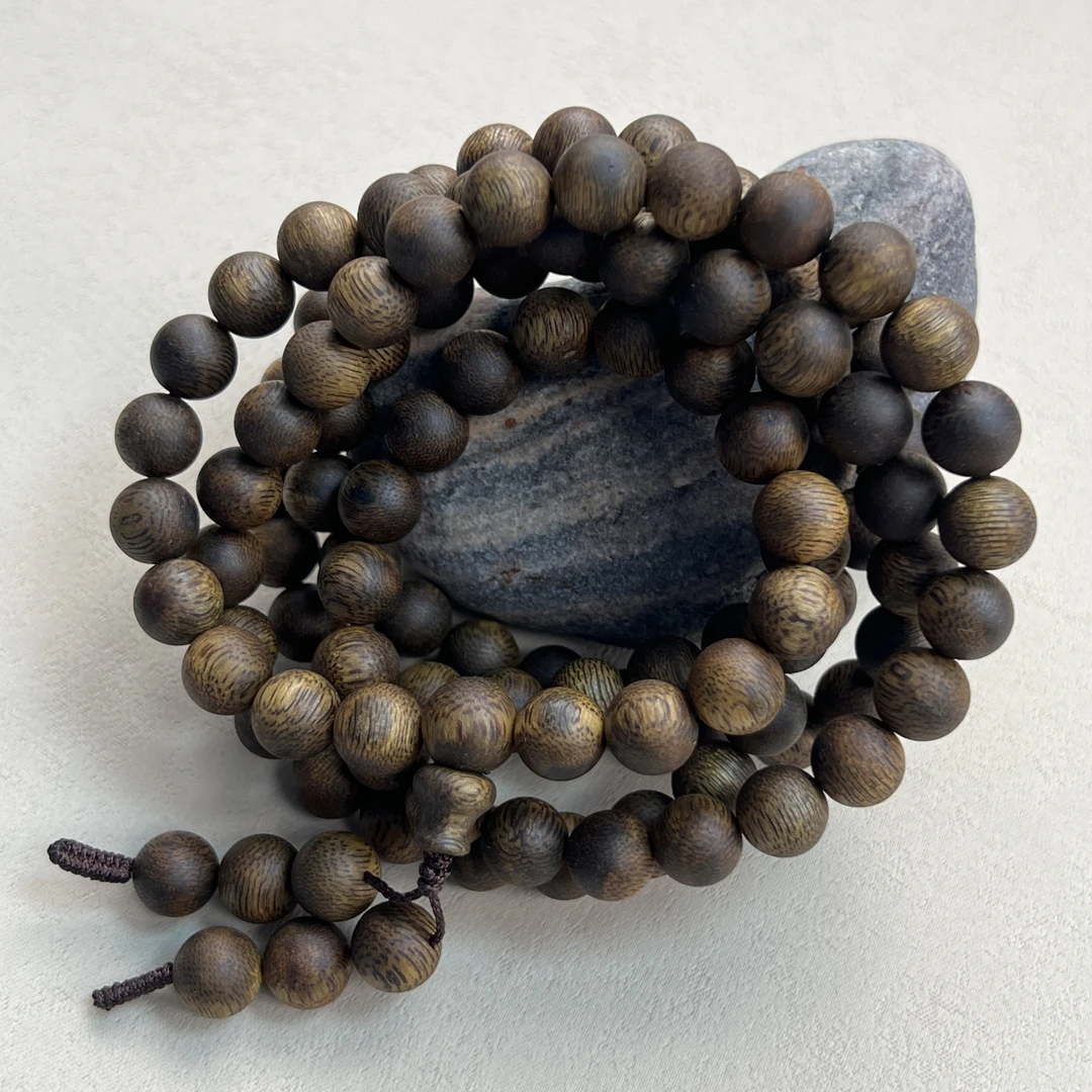 YH-040612【收藏级】海南乌身沉香满结油0.9多圈约34g