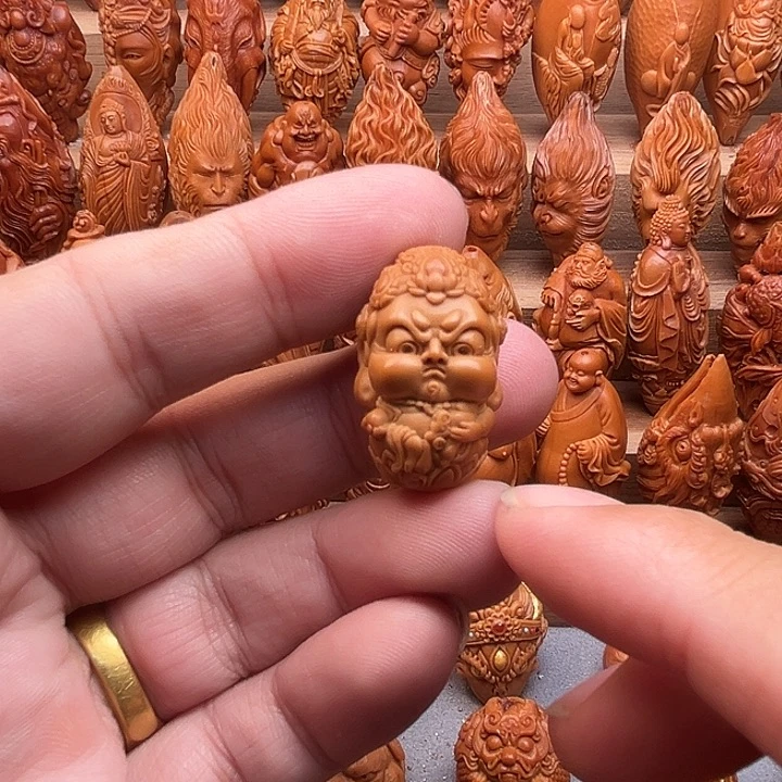 橄榄核吊坠17黄财神