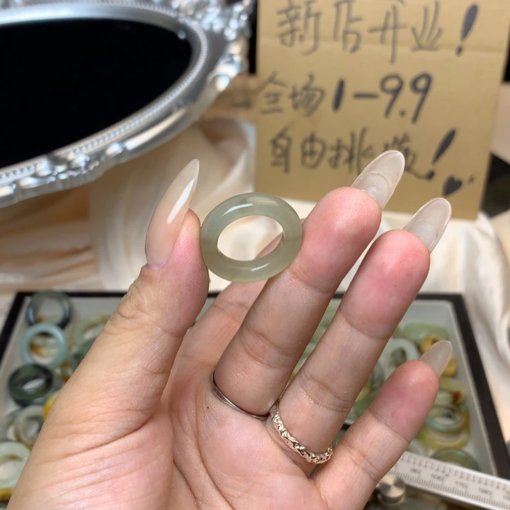 好***多合金蛇纹石玉戒指