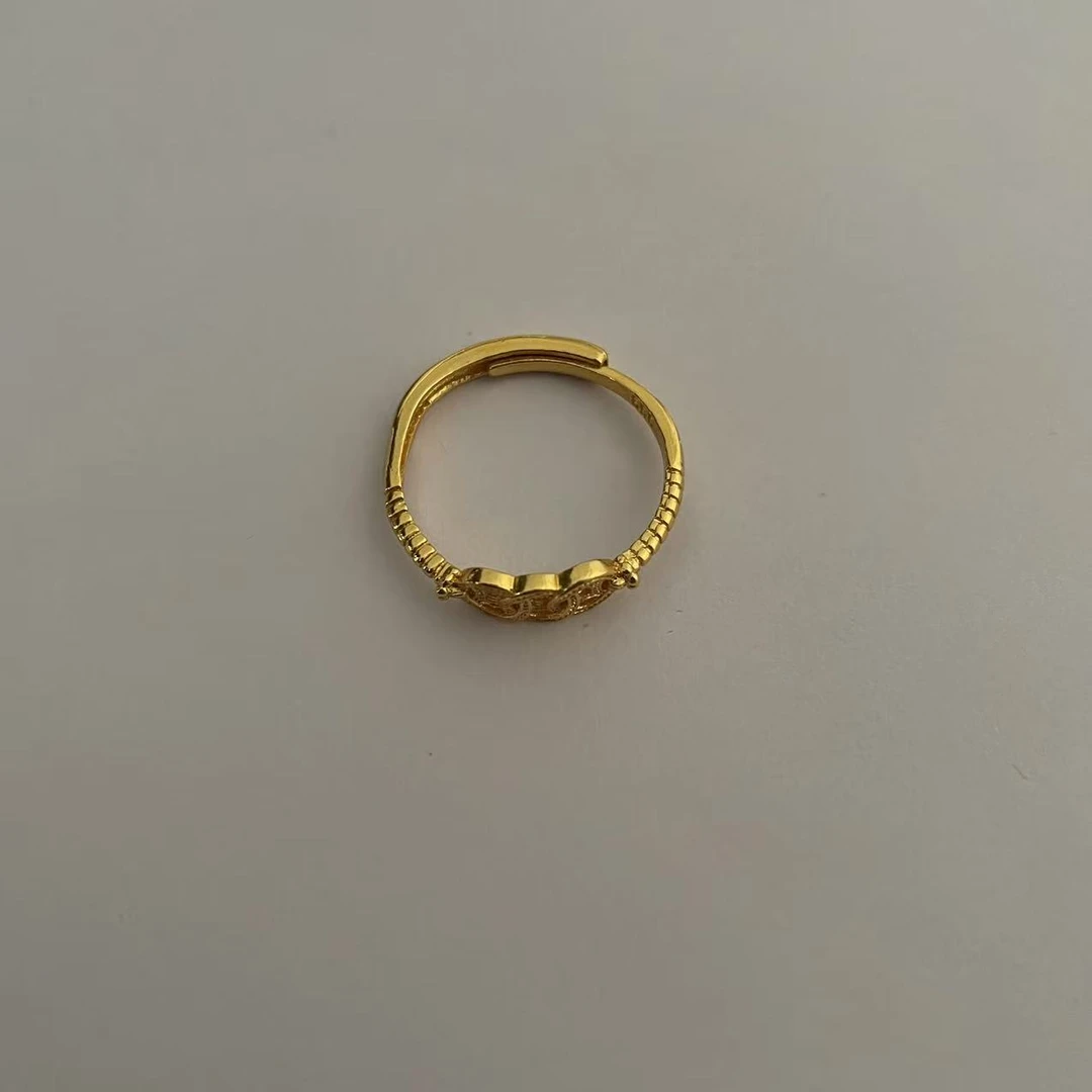 臻选戒指 经典百搭设计金色戒指ZJD11