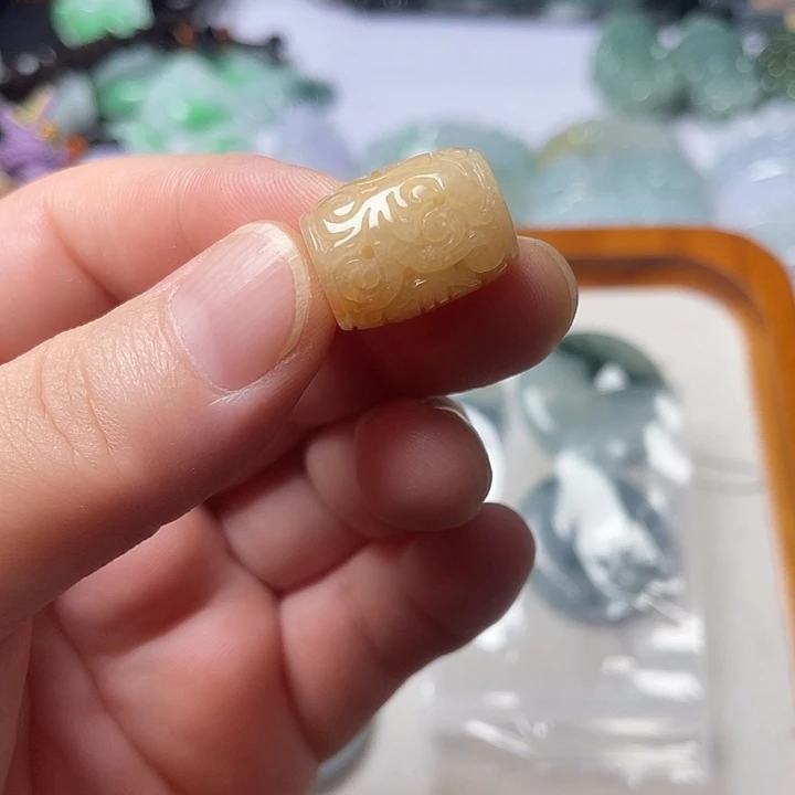 ღ***࿐翡翠未镶嵌颈饰路路通