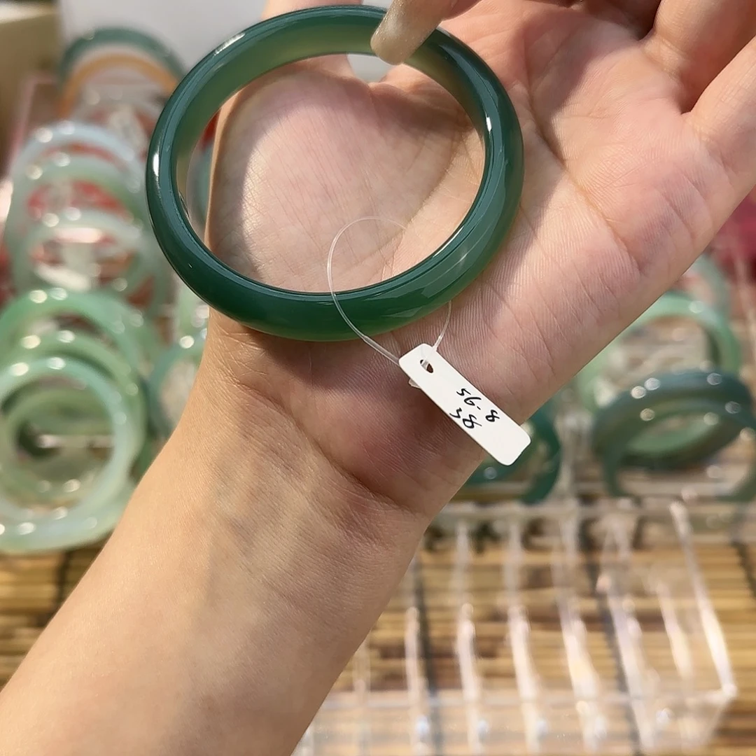 玛瑙/玉髓手镯未镶嵌圈口56.8