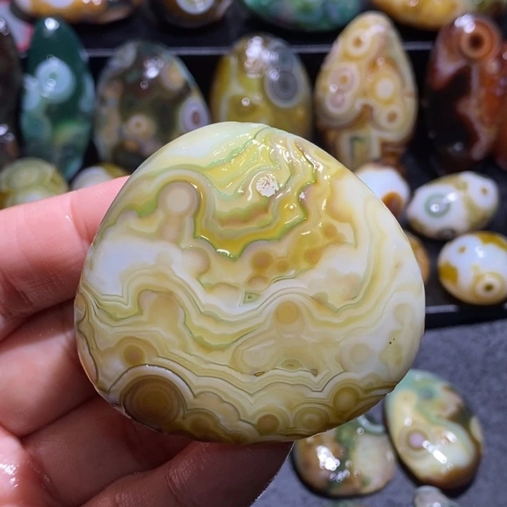 玛瑙/玉髓未镶嵌珠宝半成品94