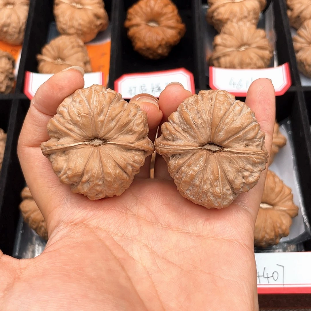 文玩核桃把件42直播福利，特价精对，凹底近正肩4226