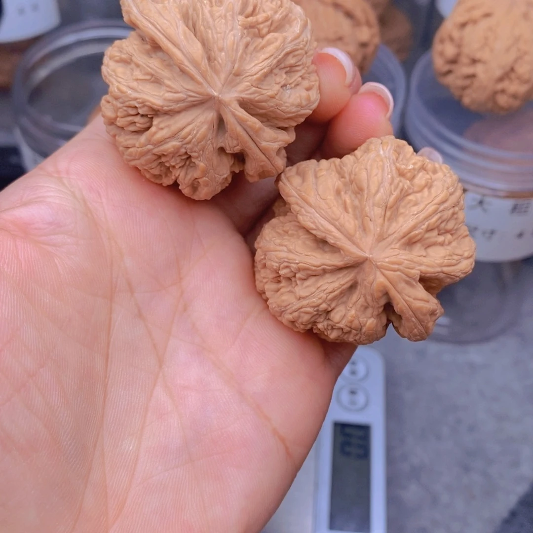 文玩核桃吊坠?粗筋1